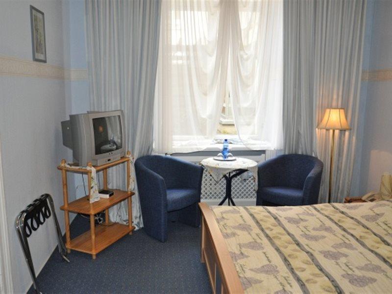 Hotel Pension Savoy Near Kurfuerstendamm Берлин Екстериор снимка