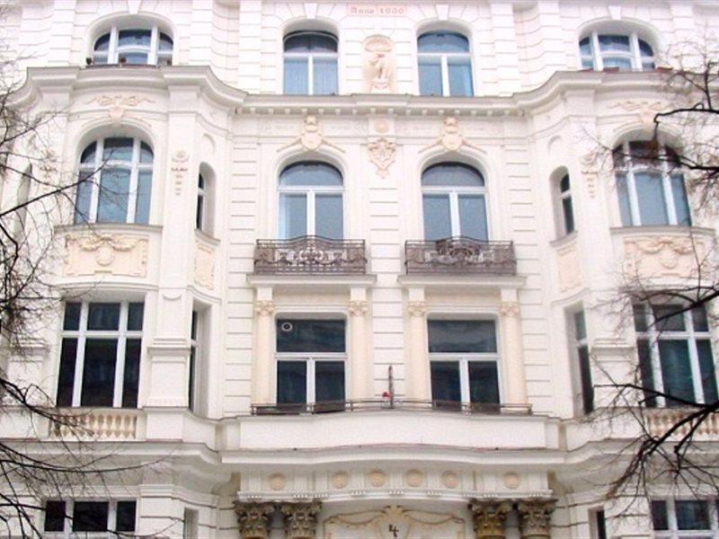 Hotel Pension Savoy Near Kurfuerstendamm Берлин Екстериор снимка