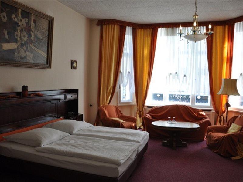 Hotel Pension Savoy Near Kurfuerstendamm Берлин Екстериор снимка