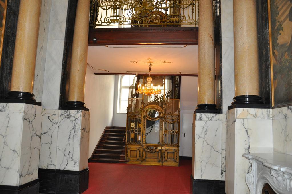 Hotel Pension Savoy Near Kurfuerstendamm Берлин Екстериор снимка